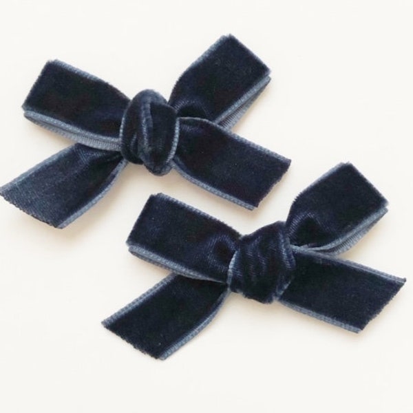 Navy Pigtail Bows, Velvet Bows, Girls Piggie Bows, Pigtail Hair Bows, Navy Hair Bow, Navy Blue Bow, Bows for Pigtails, Navy Velvet Bow