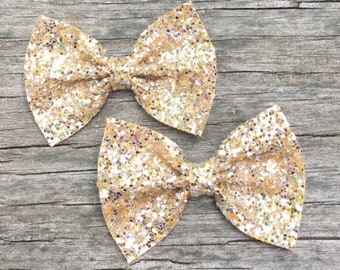 Gold Pigtail Bows, Piggie Bows, Gold Glitter Bow, Gold Pigtail Set, Glitter Hair Bows, Toddler Hair Bow, Gold Piggie Bows, Glitter Pigtails