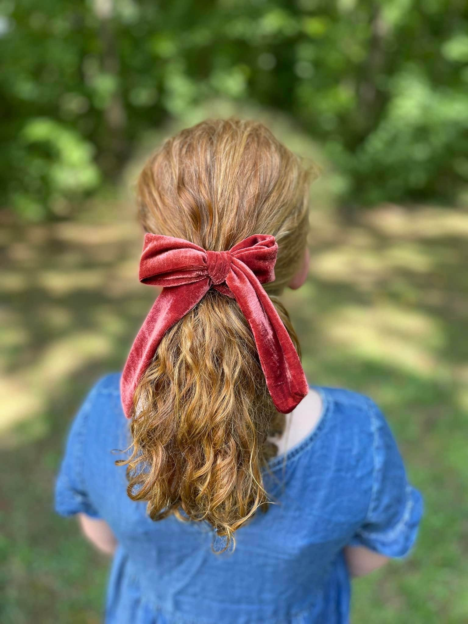 leilei1202 Cranberry Velvet Bow Scrunchie, Cranberry Red Hair Bow, Velvet Hair Bow, Girls Velvet Scrunchie, Ponytail Holder, Dark Red Hair Bow