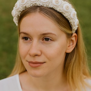 Handmade White Beaded Flower Crown – Exclusive Ukrainian Vinok with Swarovski Crystals – Bridal Folk Headpiece for Wedding or Festival