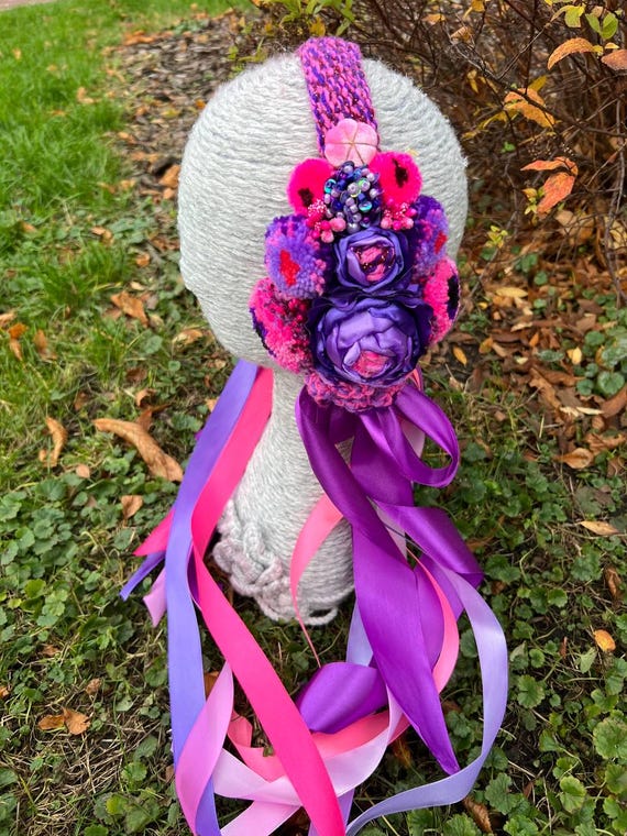 Handmade Ukrainian Beaded Headband With Ribbons  display picture 1