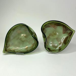 Vintage Handmade Blown Glass Leaf Trinket Dishes – Gold Glitter Candy Bowls – Mid Century Modern Vanity Decor Gift #109