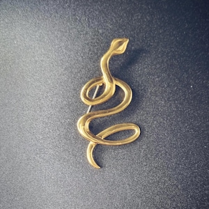 Snake brooch metal pin, pvd gold plated unique snake lapel pin, minimalist serpent brooch for suit, vintage symbolic gift for men and women