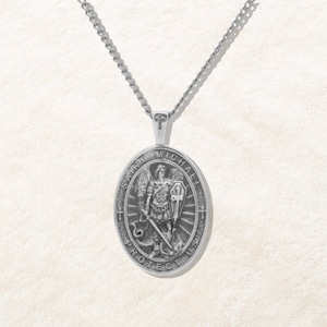 Collana Pendente A Medaglione Di San Michele |Xenos Jewelry - Foto 2