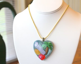 Kitsch Necklace Las Vegas Casino Glitter Heart Resin Necklace