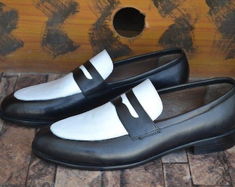 Mocasines de cuero blanco y negro hechos a mano / Zapatos de vestir de dos tonos para hombres / Zapatos casuales formales sin cordones / Regalo para él, zapatos de boda