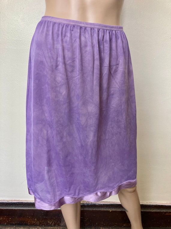 Amethyst Purple Vintage 70s Vanity Fair Lacy Ling… - image 7