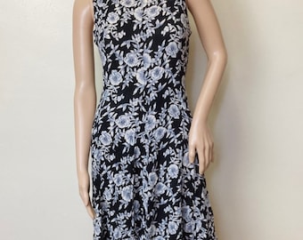 Black and Gray Floral Vintage 90s Crinkle Dress