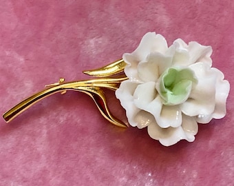 White and Green Ceramic Flower Vintage 80s Deadstock Brooch