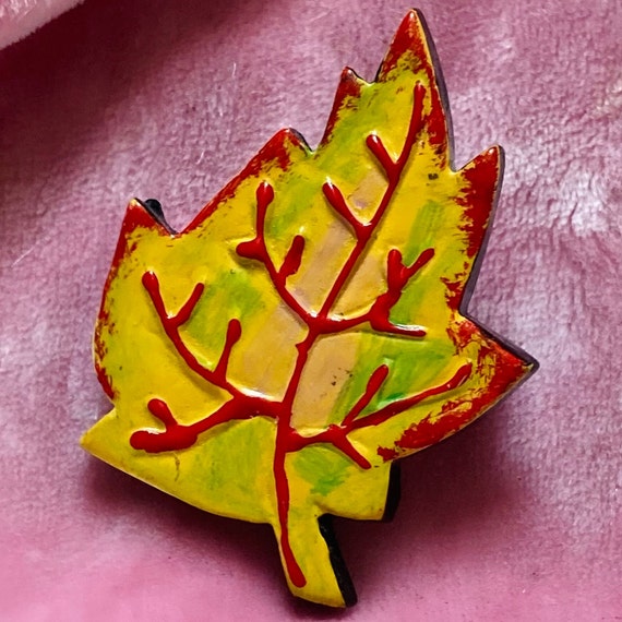 Autumn Leaf Vintage Lightweight Brooch - image 1