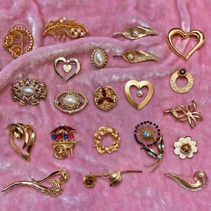 Wähle eine Warme Gold Vintage 60er-90er Jahre Figur Brosche