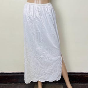 Scalloped White Komar Vintage 50s Lace Lingerie Maxi Slip Skirt