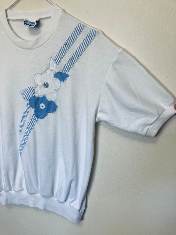 Pastel Blue Daisy Appliqué Vintage 80s Tee - image 4