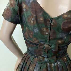 Stunning Vintage 50s Dark Circles Bow Back Mini Dress image 3