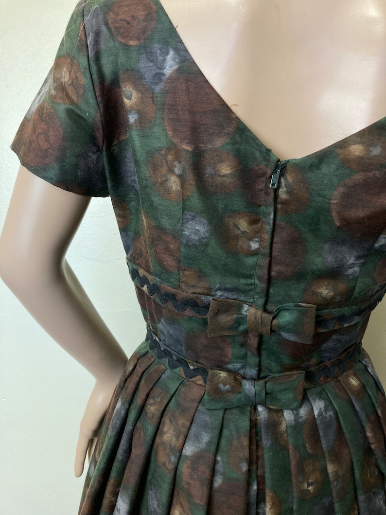 Stunning Vintage 50s Dark Circles Bow Back Mini Dress image 3