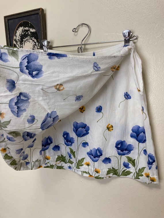 Y2K Vintage 1990s Blue Poppies Print Mini Skirt - image 5