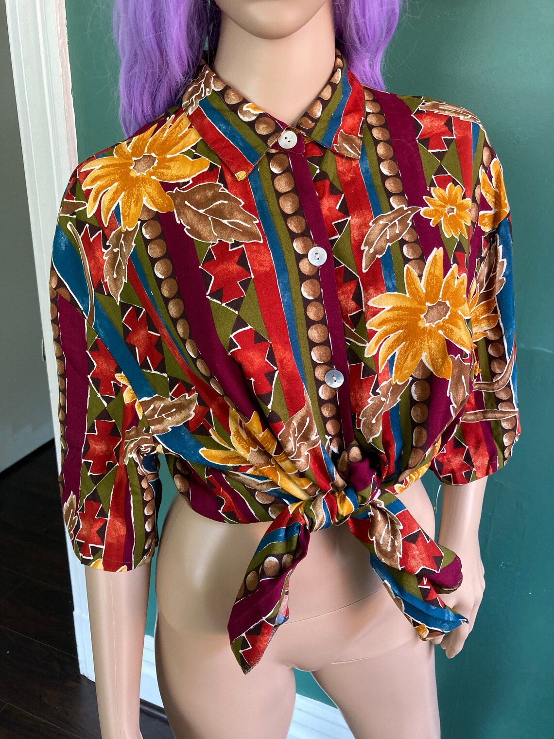 white casual shorts for women