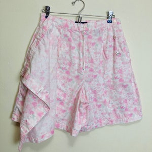 Vintage 90’s black and pink floral shorts