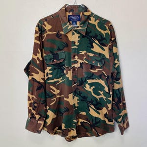 Green and Brown Camo Print Vintage William Bay Flannel Shirt