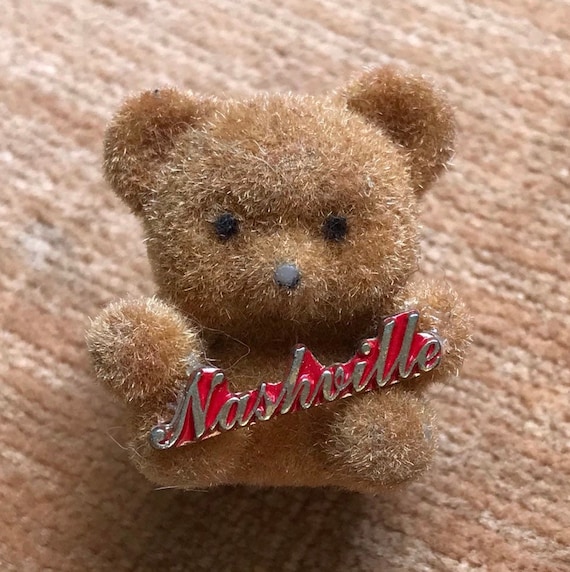 Vintage 80s Nashville Teddy Bear Pin - image 1