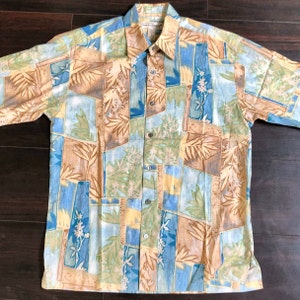 Vintage 90s Muted Hawaiian Print Button Down Shirt