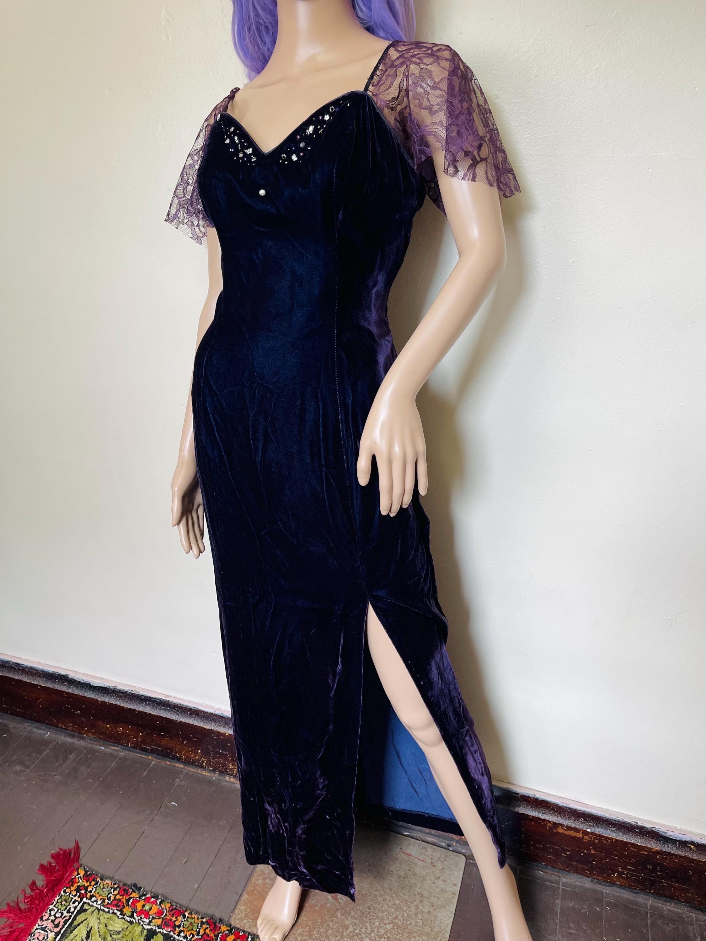 【80'S・Vintage】SIMPLE PURPLE VELOUR DRESS Vintage '80s Purple Velvet Dress | Urban Outfitters