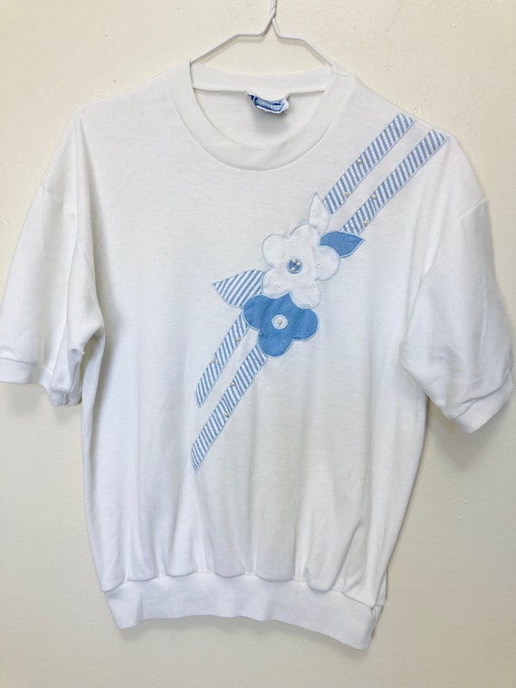 Pastel Blue Daisy Appliqué Vintage 80s Tee - image 2