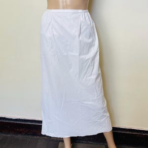 Vassarette by Munsingwear White 1950s Vintage Side Slit Maxi Lingerie Slip Skirt