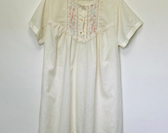 Plus Size Gilead Pale Yellow Lacy Vintage 60s Mod Mini Nightgown XL 2X
