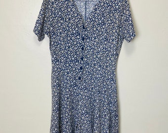 Daisy Print Vintage 90s Scalloped Button Down Romper