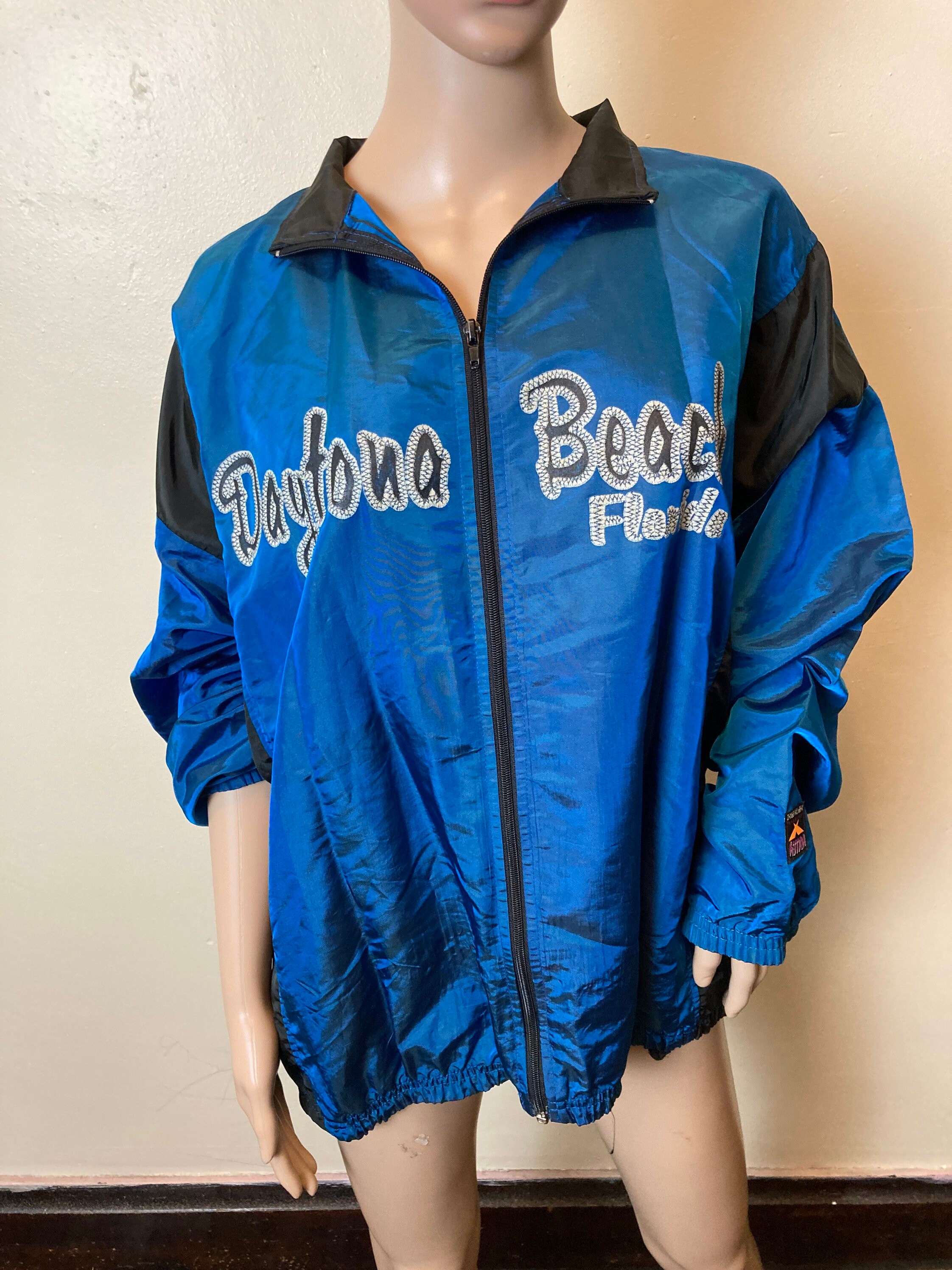 vintage windbreaker beach