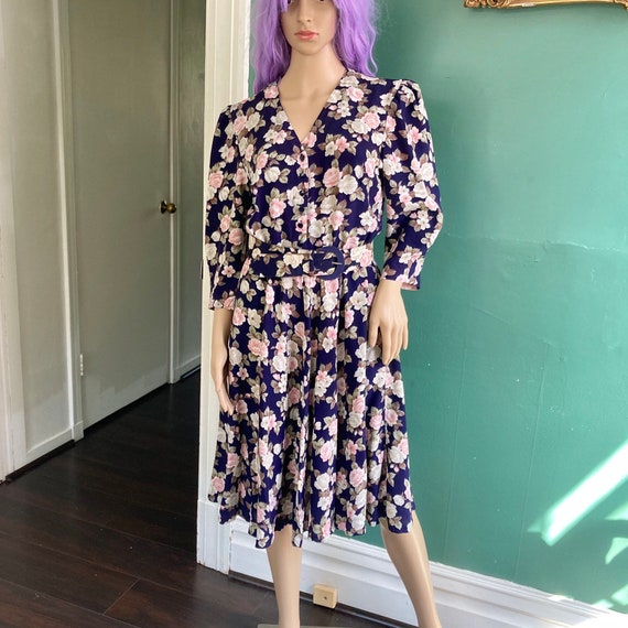 Vintage 80s Romantic Floral Print Midi Shirtdress