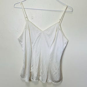Vanity Fair White Vintage 70s USA Lacy Lingerie Camisole