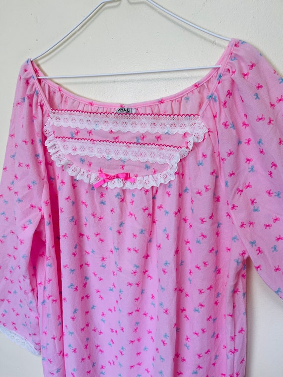 Plus Size Vintage Candy Pink Bow Print Nightgown 2