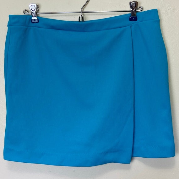 Mid Basic Skort (sky blue)