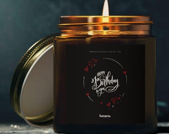Candela profumata Happy Birthday: cera di cocco e albicocca, coperchio dorato