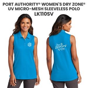 Puede incluir: Polo sin mangas turquesa con cuello y tres botones. La camisa tiene el texto "UDE" en la parte delantera y "Your DESIGN here" en la parte trasera. La camisa est&aacute; hecha de tejido de micro-malla.