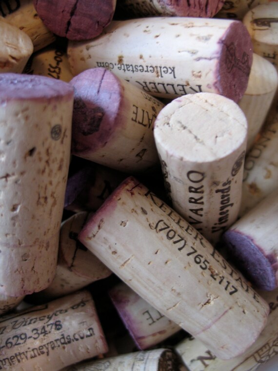 Items similar to 100 Recycled Wine Corks on Etsy