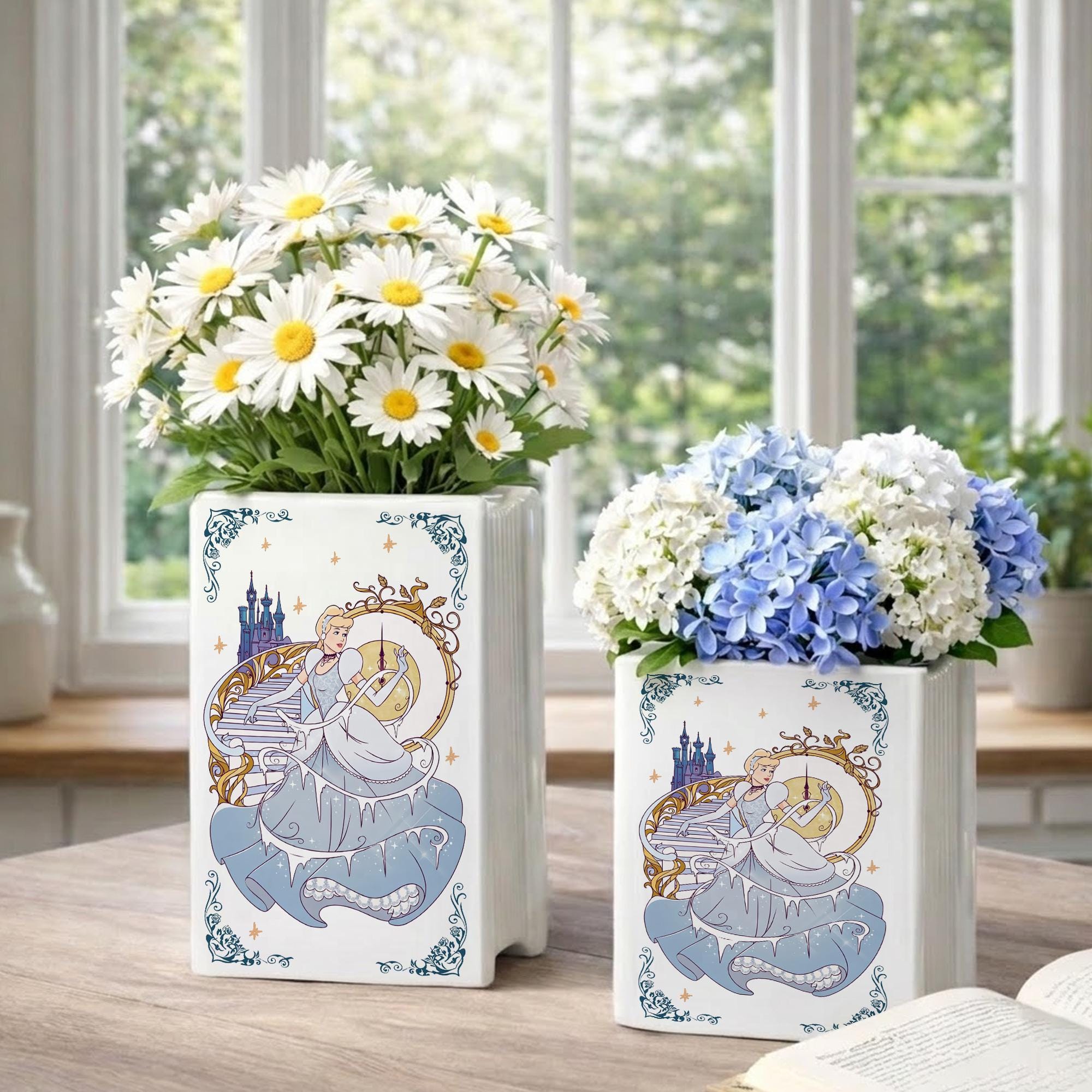シンデレラをイメージした本型花瓶、おとぎ話のプリンセスをモチーフに