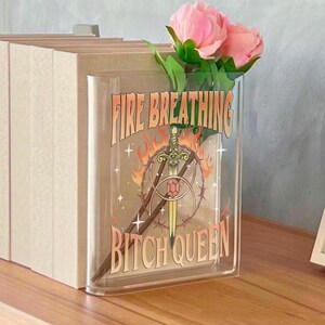 Feuer speiende Hündin Königin Buchvase, Thron aus Glas inspiriert Dekor, Fantasy-Buch-Liebhaber-Geschenk, Badass Leservase, feministische literarische Wohnkultur Bild 6