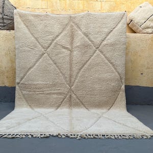 STUNNING CUSTOM RUG, Beni Mrirt Moroccan Rug, Handcrafted Berber Wool Carpet, Soft Geometric White Rug, Stylish Addition to Your Home Décor