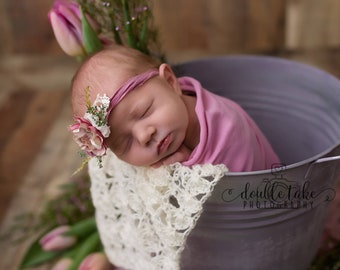 Newborn Mohair Bonnet and Matching Mini Blanket - Shell Style- Off White - Crochet Bonnet & MIni Blanket - Photography Prop