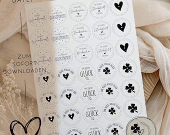 Puede incluir: Hoja de pegatinas blancas con texto e ilustraciones en negro. Las pegatinas presentan frases como "un pequeño momento de felicidad" y gráficos de corazón y trébol. El texto incluye "PDF FILE" y "DESCARGAR AHORA".