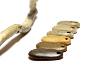 Stones with Holes Organic Charms Top Drilled Beach Stone Jewelry Wholesale Stones Sticks River Rock Pendants Beach Stone Earrings