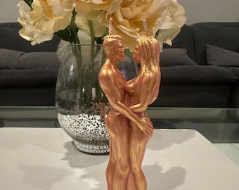 Valentine’s Day Couple Candle - Pink Beeswax with Gold Shimmer, Romantic Gift for Lovers, Home Decor