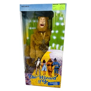 Boneco Leão Covarde, 12&quot; - 50º Aniversário do Mágico de Oz, 1988. Multi Toys Corp. Lacrado. Wicked