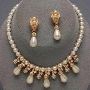 Cream Pearl Bridal necklace set clip earring mother of the bride jewelry