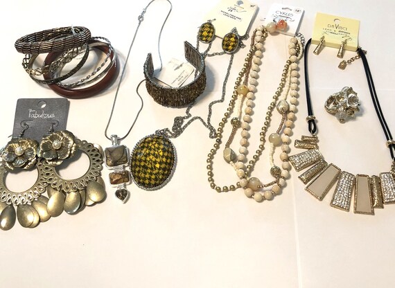 Earth tone  Jewelry lot 11 pieces, fashion jewelr… - image 2