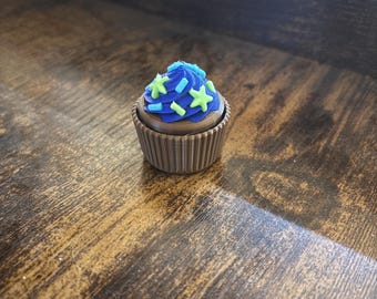 Cupcake Clicker Fidget Toy | Stress Relief Keychain