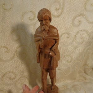 CARVED JOHNNY APPLESEED - 12 1/4&quot;H x 3 &quot; W x 3 &quot;D - Carved Wood Johnny Appleseed Sowing Apple Seeds